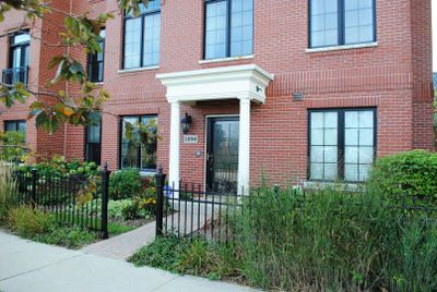 1896 Patriot Boulevard, Townhouse with 3 bedrooms, 3 bathrooms and 2 parking in Glenview IL | Image 2