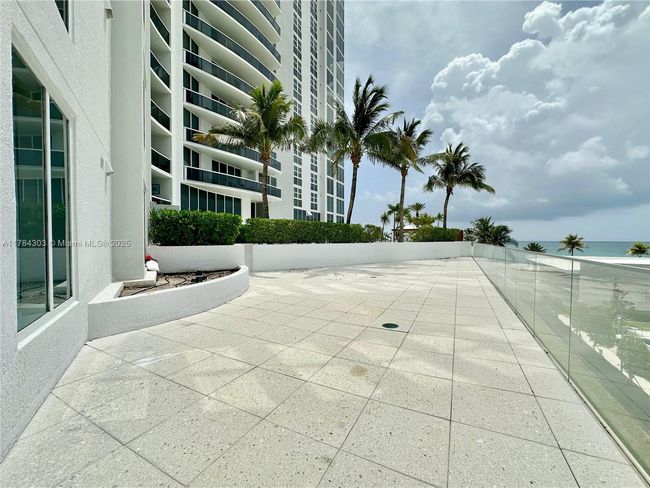 APT-405 - 18911 Collins Ave, Condo with 3 bedrooms, 4 bathrooms and null parking in Sunny Isles Beach FL | Image 33