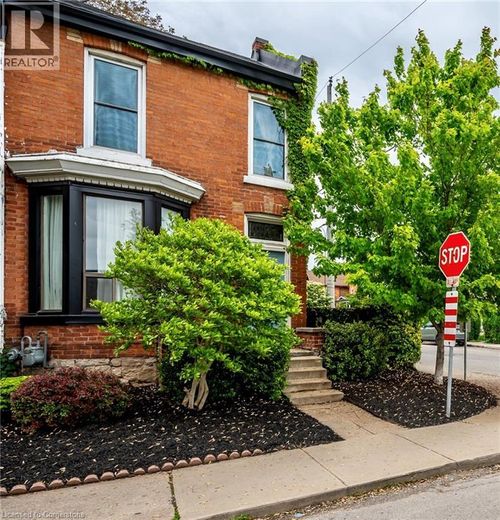 29 Emerald St N, Hamilton, ON, L8L5J9 | Card Image