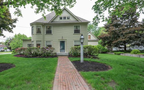 27 Eastman Street, Nashua, NH, 03060 | Card Image