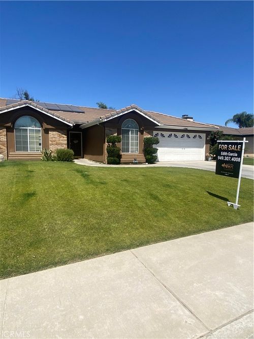3005 Green Mountain, Bakersfield, CA, 93312 | Card Image