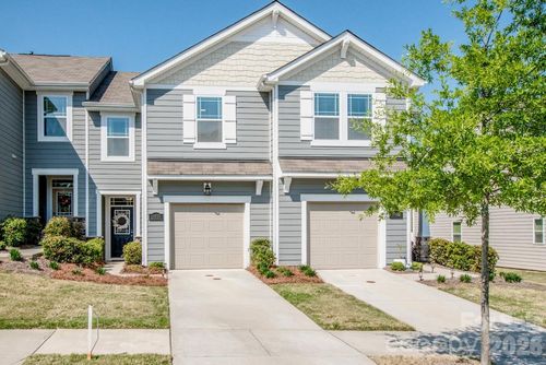 18036 Pear Hawthorne Dr, Huntersville, NC, 28078-2516 | Card Image