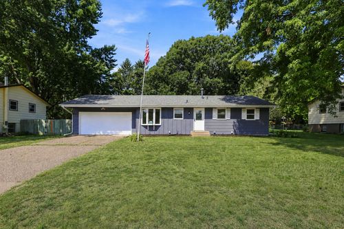 4841 105th Ln Ne, Circle Pines, MN, 55014-1567 | Card Image