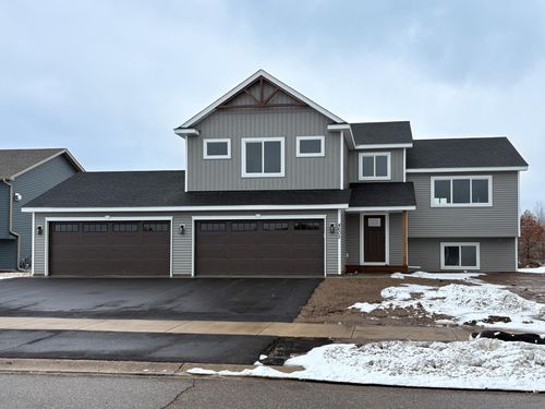 4605 8th St Ne, Saint Cloud, MN, 56304-4665 | Card Image