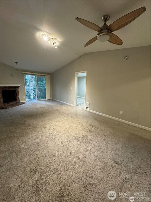 l255-12607 100th Ln Ne, Kirkland, WA, 98034-8831 | Card Image