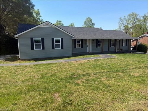 192 Shoals Rd, Pinnacle, NC, 27043-9147 | Card Image