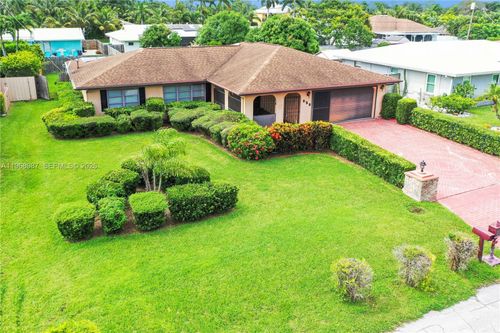 525 Se Brookside Ter, Port St. Lucie, FL, 34983-2205 | Card Image