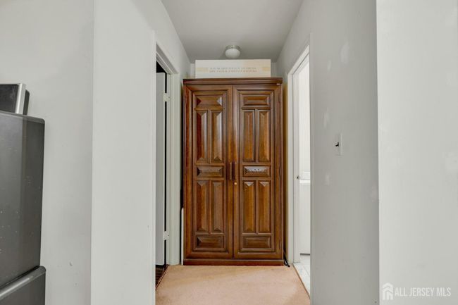 1 Pheasant Run, Townhouse with 2 bedrooms, 3 bathrooms and null parking in Edison NJ | Image 16