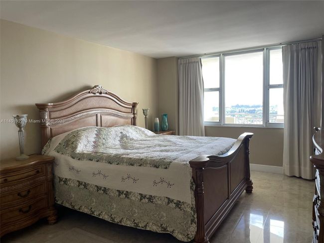 APT-1619 - 3180 S Ocean Dr, Condo with 2 bedrooms, 2 bathrooms and null parking in Hallandale Beach FL | Image 8