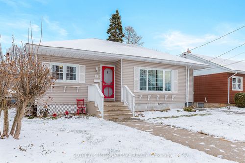 {{alt}} | Card Image