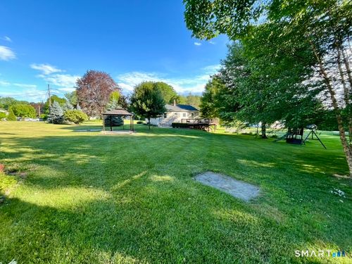 28 Brookfield Meadows Street, Brookfield, CT, 06804 | Card Image