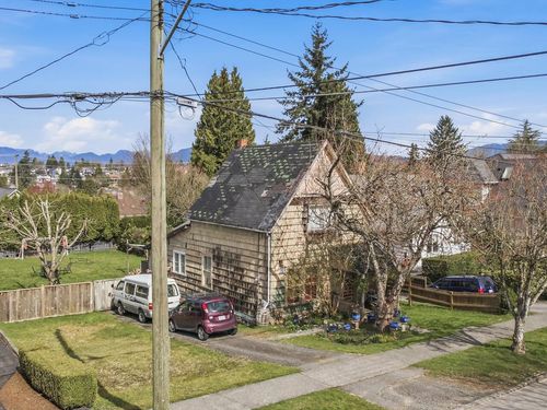 235 Durham St, New Westminster, BC, V3L1X4 | Card Image
