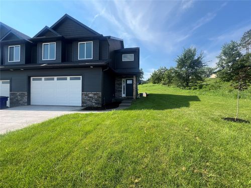 1401 Legend Dr, Tiffin, IA, 52340-1302 | Card Image