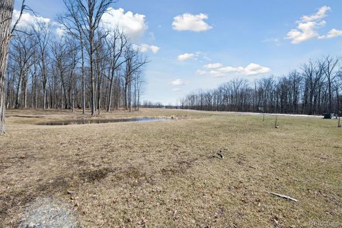 4520 Katherina Z Pl, Howell, MI, 48855-9211 | Card Image