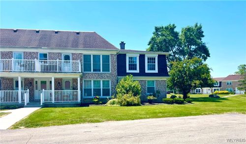 apt-3-95 Carriage Dr, Orchard Park, NY, 14127-1823 | Card Image