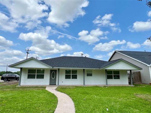 803 Hackberry St, Stafford, TX, 77477-6414 | Card Image
