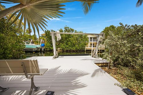 547 Heck Ave, Little Torch Key, FL, 33042-5617 | Card Image