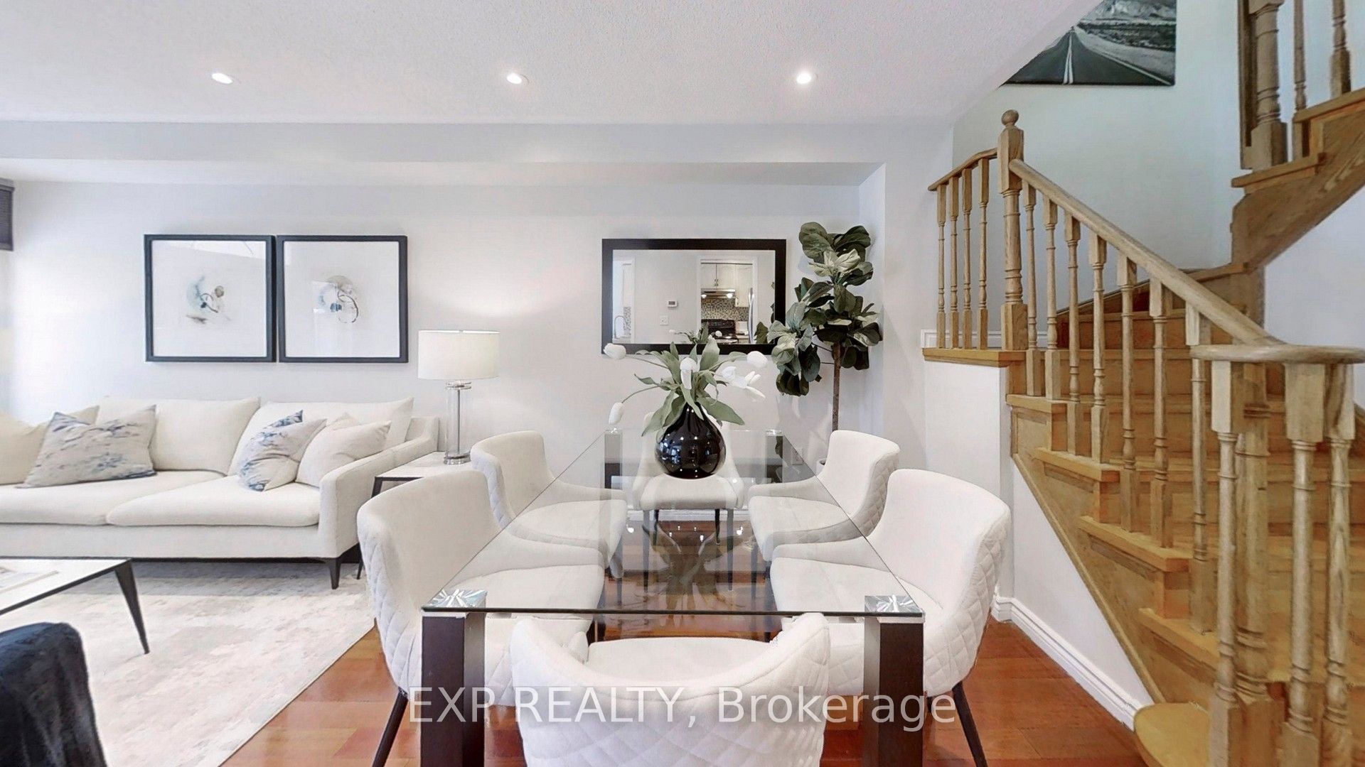 Residential Lease in Richmond Hill 5