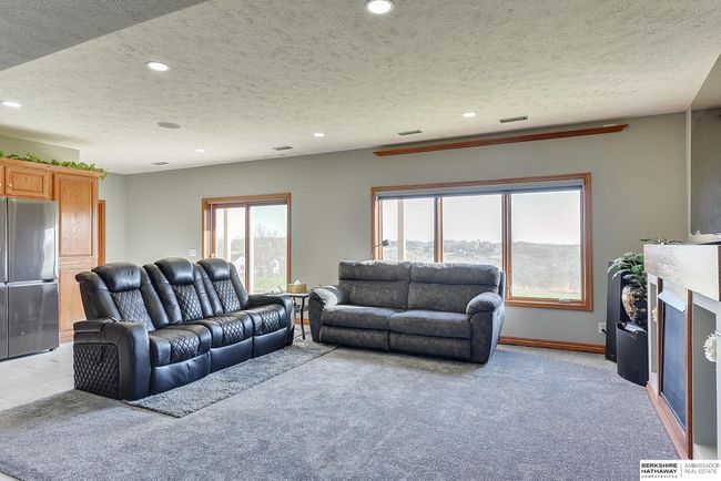 7881 Wisteria Way, House other with 5 bedrooms, 3 bathrooms and 3 parking in Fort Calhoun NE | Image 50