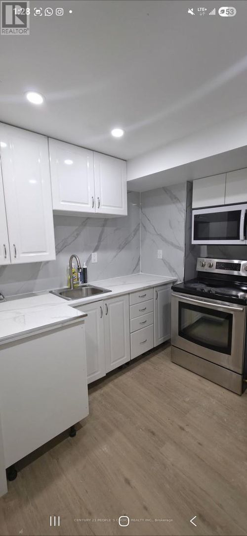 582 Strouds Lane, Pickering (Amberlea), ON, L1V4S6 | Card Image