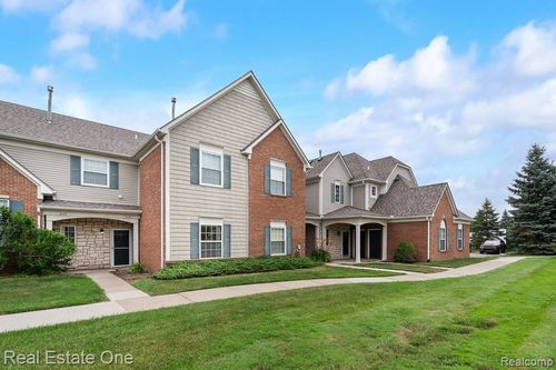99-2113 Marissa Way, Shelby Twp, MI, 48316-5622 | Card Image