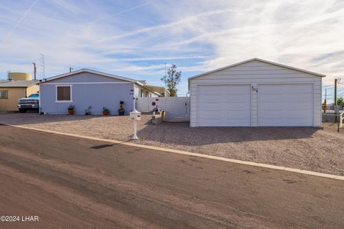 31876 Carefree Dr, Parker, AZ, 85344-7565 | Card Image