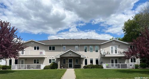 202-304 3rd Ave W, Watrous, SK, S0K4T0 | Card Image