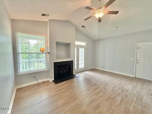 apt-81-3010 Winston Dr, Burlington, NC, 27215-9194 | Card Image