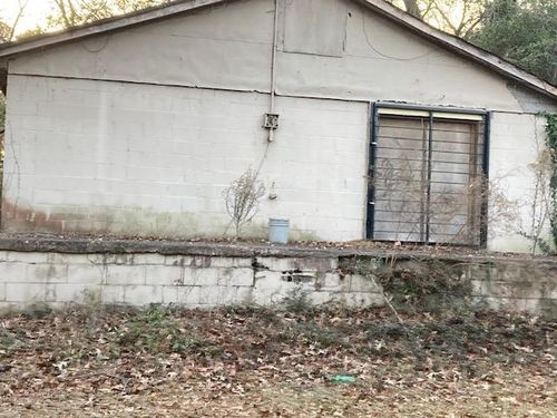 207 W Moore St, DUBLIN, GA, 31021-6221 | Card Image