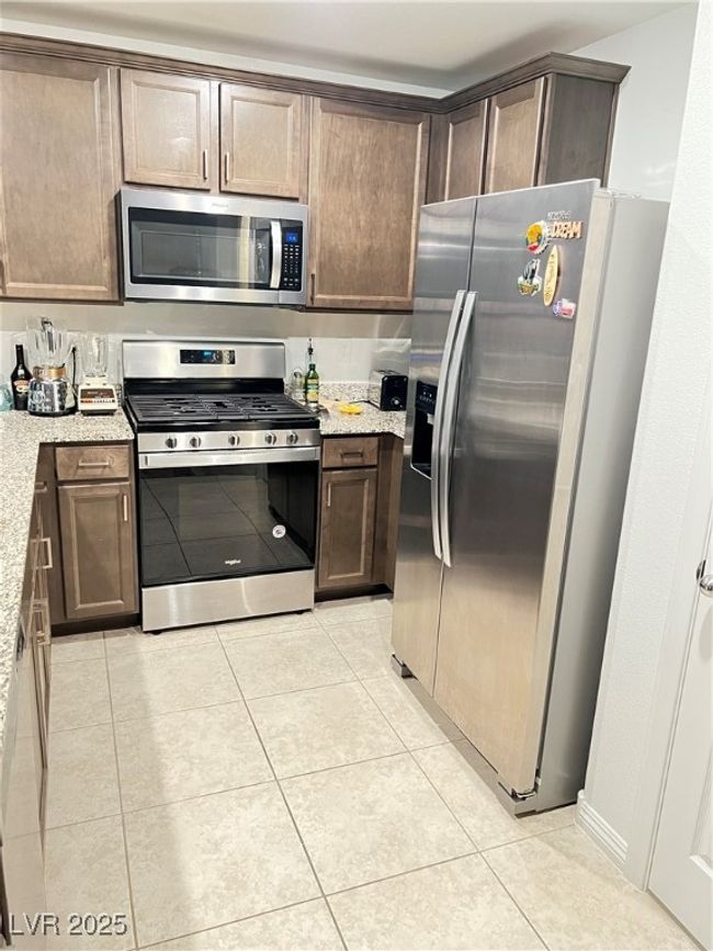 5197 Silica Chalk Ave, Townhouse with 3 bedrooms, 2 bathrooms and null parking in Las Vegas NV | Image 19