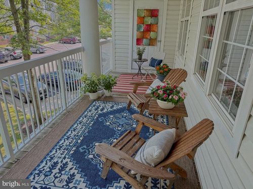 203-22710 Blue Elder Ter, BRAMBLETON, VA, 20148-4848 | Card Image
