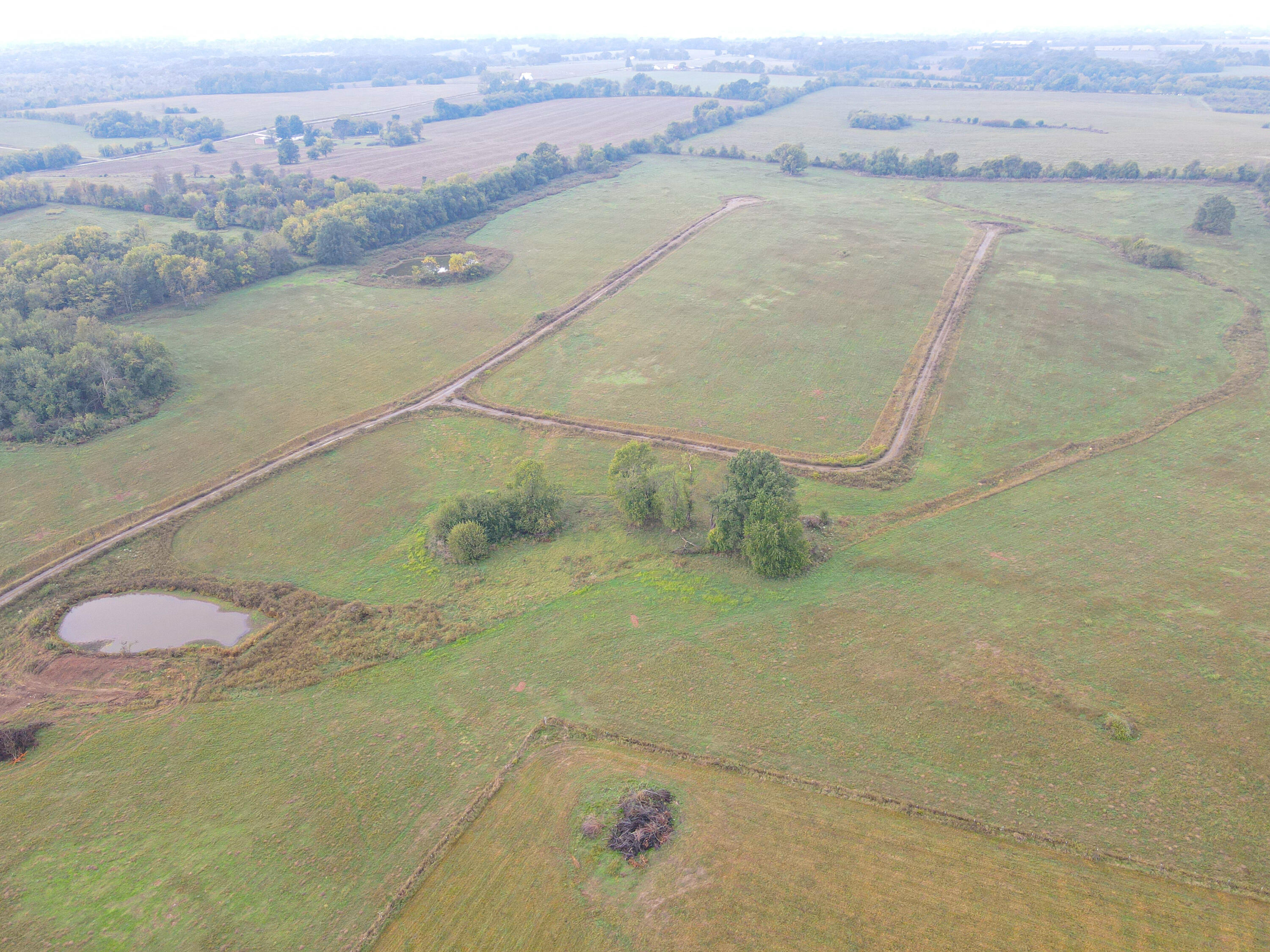 Land in Ash Grove 3