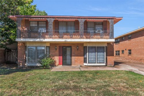 a-d-2101 Oakhurst Dr, Irving, TX, 75061-2557 | Card Image