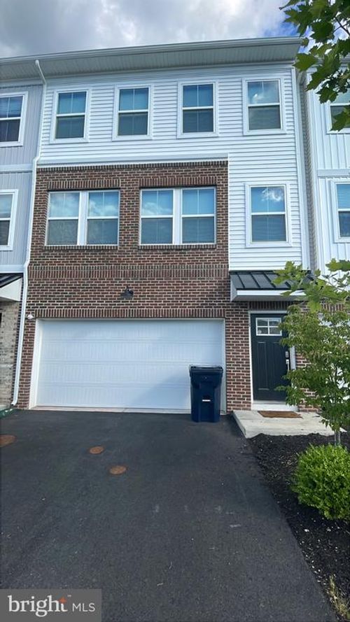 113 Four Leaf Dr, DOWNINGTOWN, PA, 19335-4054 | Card Image