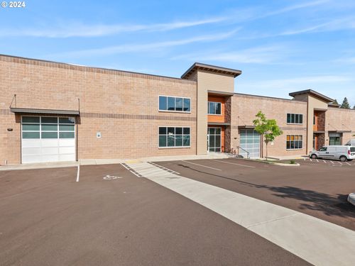 f-21600 Se Stark St, Gresham, OR, 97030-2028 | Card Image