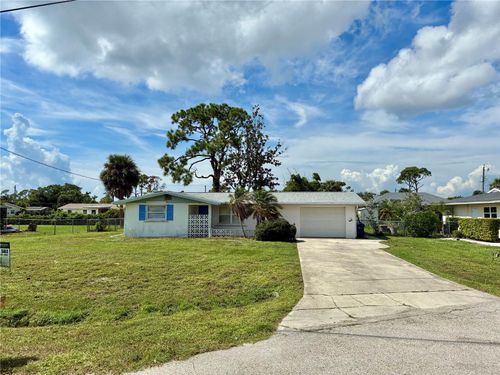90 Harwich Cir, ENGLEWOOD, FL, 34223-3018 | Card Image