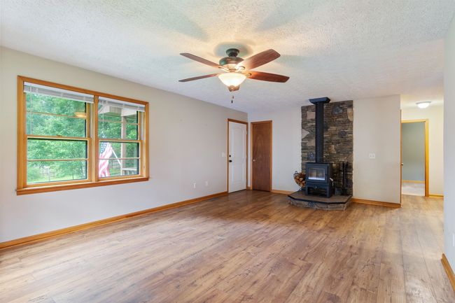 321 Brownview Rd, House other with 3 bedrooms, 2 bathrooms and 1 parking in Clarkesville GA | Image 12