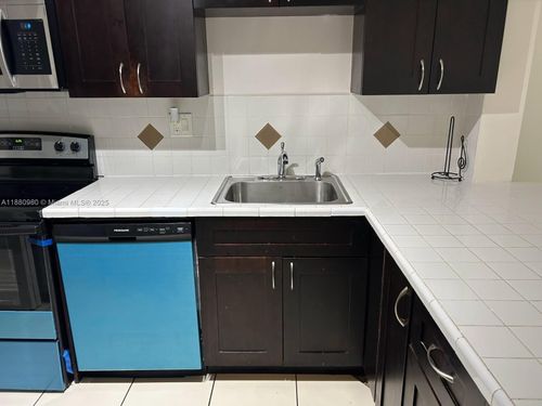 apt-210-7901 Colony Cir S, Tamarac, FL, 33321-3902 | Card Image