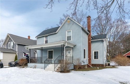 24 Huron St, Hamburg, NY, 14075-6106 | Card Image