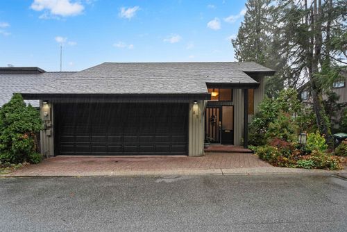 5625 Eagle Crt, North Vancouver, BC, V7R4V5 | Card Image