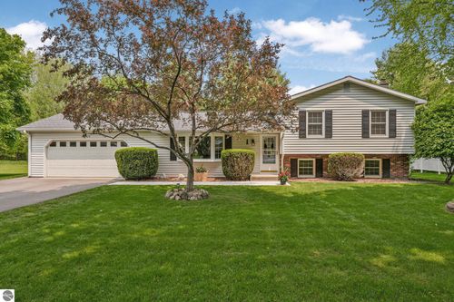 7927 Peaceful Vly, Williamsburg, MI, 49690-9502 | Card Image
