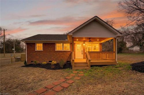 714 Martin St, Greensboro, NC, 27406-1739 | Card Image