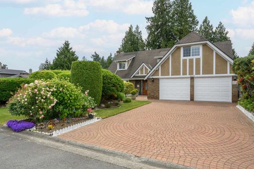 5072 2a Ave, Delta, BC, V4M3N5 | Card Image