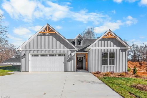 4608 Cedar Farm Lane, Pfafftown, NC, 27040 | Card Image