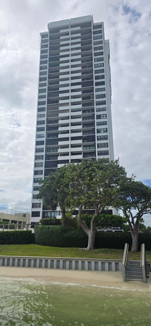 801-5600 N Flagler Dr, West Palm Beach, FL, 33407-2648 | Card Image