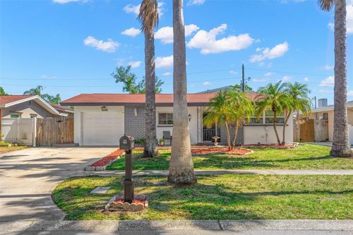 2536 Keene Park Dr, LARGO, FL, 33771-1820 | Card Image