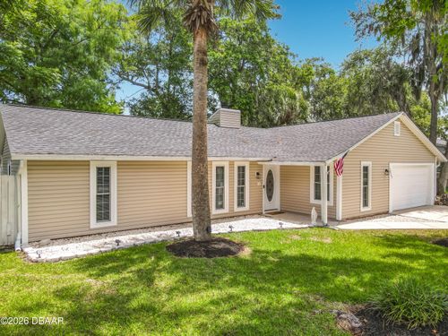 1415 Travelers Palm Dr, Edgewater, FL, 32132-2405 | Card Image