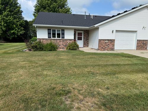 2608 10th St Sw, Willmar, MN, 56201-5055 | Card Image