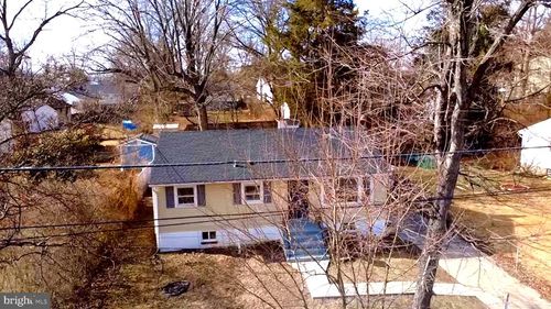 9404 48th Pl, COLLEGE PARK, MD, 20740-1608 | Card Image