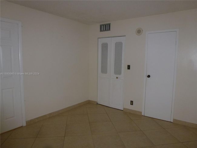 505 - 17011 N Bay Rd, Condo with 2 bedrooms, 2 bathrooms and null parking in Sunny Isles Beach FL | Image 22